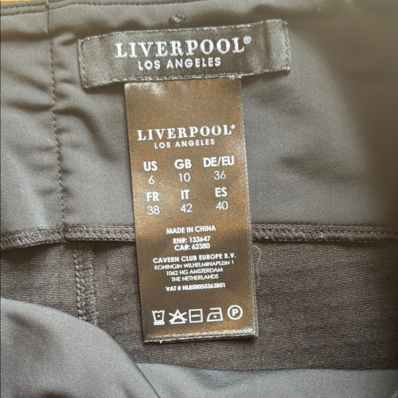 Liverpool black pencil skirt, size 6 - Picture 3 of 7